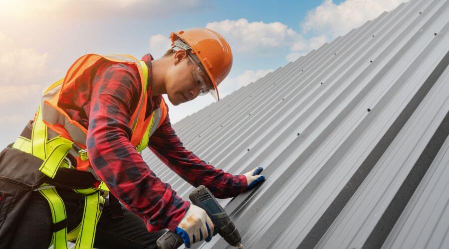 Professional metal roof installation in Apollo Beach, FL